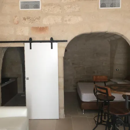 Dimora Grottacielo דירה פולינאנו א מארה