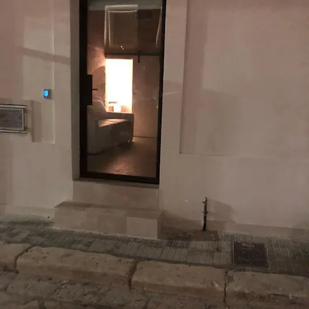 Dimora Grottacielo * פולינאנו א מארה