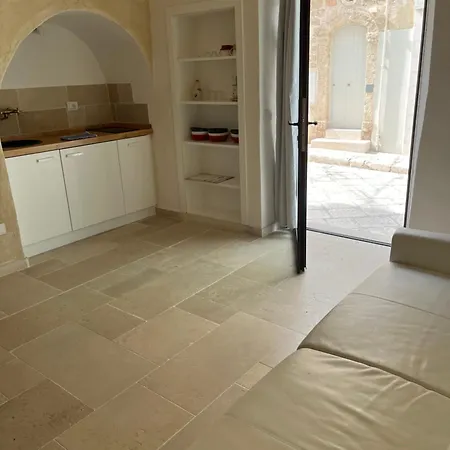 Dimora Grottacielo * פולינאנו א מארה