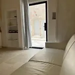 Dimora Grottacielo Διαμέρισμα *