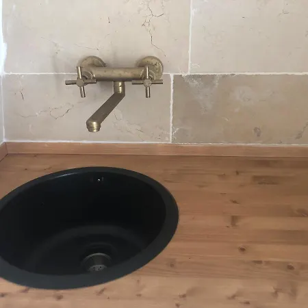 Dimora Grottacielo شقة
