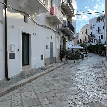 Dimora Grottacielo * بولينيانو آ ماري